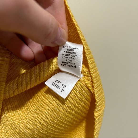 St John Sport Yellow Knit Wool Tank Top Size Small - Picture 4 of 5